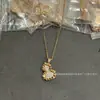 Collar de calabaza Kirin de alta gama, pequeño colgante de calabaza, ágata roja y nácar blanco, disponible para dropshipping y suministro para transmisiones en vivo