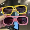 Óculos de Sol Estilosos em Formato de Boneca com Armação Quadrada, Novo Modelo Infantil, Óculos de Sol Transfronteiriços, Design Casual de Animal Marinho para Crianças