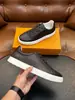 Tênis casuais masculinos transfronteiriços de couro genuíno TOD cor sólida simples com cadarço sola plana estilo europeu e americano calçados masculinos para comércio exterior disponíveis em várias cores