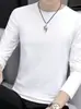 Camiseta lisa de manga larga para hombre, de estilo minimalista, para primavera y otoño, una elegante prenda interior o capa base, de tendencia