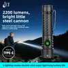 Linterna LED de Alta Potencia con Enfoque y Recargable por USB 2200LM Compacta Táctica para Exteriores para Iluminación de Emergencia de Largo Alcance con Carga Tipo C