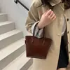Bolsa para Mujer 2025 Bolso Tote Nuevo de Aspecto Caro Estilo Coreano Gran Capacidad Lujosa Accesible Estilo Extranjero Cuadrado Versátil Bolso Bandolera