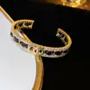 Pulseira Redonda de Aço Titânio Totalmente Cravejada em Diamante Estilo Francês, Pulseira Simples e Fashion de Luxo Leve, Senso de Design, Joia Versátil e Única para Públicos de Nicho