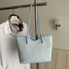 Bolsa de Gran Capacidad Transfronteriza para Mujer Verano 2026 Nuevo Versátil Moda Hombro Único Tendencia Viaje Diario Retro Casual Bolso Tote
