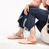 Pantufas Meias de Pele de Ovelha Baotou Sandálias de Exterior Femininas Novidade Primavera e Verão 2024 Sapatos Preguiçosos com Cadeado Mulas Baixas