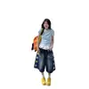 Shorts jeans vintage lavado e bordado estiloso estilo americano para mulheres, estilo de rua de verão, casual e versátil, calça cropped solta de perna larga
