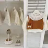 Estilo Coreano Niñas Otoño Nuevo Dulce Chic Color Calabaza Chaleco Camisa con Cuello de Encaje Pantalones de Pierna Ancha Conjunto de Tres Piezas Moderno
