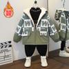 Novo Agasalho de Inverno para Meninos 2025 Roupas de Outono e Inverno para Meninos Quente Forrado com Lã Casaco Parka Solto Estampado com Capuz