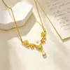 Colar Banhado a Ouro Cobre Zircônia Cúbica Incrustada Anel Duplo Incrustado com Diamante Corrente para Clavícula Feminina de Luxo Leve Design de Nicho Ins Simples Temperamento Joias de Prata