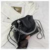 2024 Nova Bolsa Saco com Design de Nicho Bolsa Transversal com Corrente Romboidal Fashionável Bolsa de Ombro Elegante para o Dia a Dia