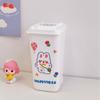 Pequeño bote de basura de escritorio con diseño de dibujos animados, mini, pequeño, con tapa, creativo, para escritorio, papelera, cubo de almacenamiento para el hogar