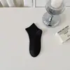 Meias Finas de Verão Femininas Zhuji, Absorventes de Suor e Respiráveis, Meias de Algodão de Ponto Duplo Cor Sólida, Meias Invisíveis Baixas Antiderrapantes para Barco Venda por Atacado