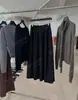 [Recomendación Destacada] Yuran 26 Nueva Colección Primavera Temprana Crepé de Seda Corte Diagonal Cintura Elástica Dobladillo Curvo Falda Larga Floral