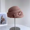 Chapéu de Lã Vintage com Laço Lateral de Miçangas para Equitação Feminina, Elegante e Versátil, Boina de Inverno Estilo Pato, Tendência de Chapéu de Feltro Estiloso e Quente