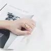 Anel de prata estilo coreano estilo frio simples superfície com padrão de onda irregular anel de dedo indicador feminino duplo aberto