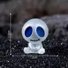 Paisaje en miniatura popular transfronterizo, accesorios de decoración DIY de esqueleto alienígena fantasma creativos que brillan en la oscuridad, mini figuras
