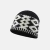 Chapéu de Tricô Jacquard Branco Estilo Coreano Ins para Mulheres, Temporada Outono/Inverno, Chapéu Quente para Casais Pequeno Nicho Chapéu para Frio Cobertura de Cabeça Chapéu de Lã
