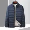 Material de grafeno, mismo estilo que la chaqueta de algodón, cálida de invierno, casual, ligera, cuello alto, casual de invierno, corte holgado, chaqueta de nuevo estilo para hombre