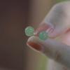 Pendientes de Imitación de Jade Hetian para Mujer, Pendientes Retro de Perlas Verdes Redondas de Lujo Accesible de Nicho, Simples Elegantes, Pendientes para Ropa de Trabajo Diaria