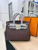 Bolsa de Ombro Fashion Tendência 2026 com Padrão Lichia, Fivela de Platina, Bolsa de Mão 25cm, Bolsa Transversal de Grande Capacidade