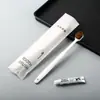Set de Cepillo de Dientes Desechable y Pasta de Dientes B&B Hotel, Kit Dental Dos en Uno con Cerdas Suaves, Empaque de Película Suave, en Stock, Se Puede Imprimir con Logo