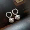 Renda Sussurros de Pérola Francês Trabalho Pesado Luxo Leve Brincos de Pérola Argolas Elegantes Brinco Clipe de Orelha Espiral Integrado para Mulheres