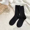 Meias Quentes de Caxemira para Outono e Inverno para Mulheres, Meias Slouch de Caxemira Listradas Verticais de Agulha Dupla Retrô Japonês, Meias de Cano Médio Cor Sólida