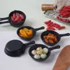 Mini Sartén Artificial Modelo de Cocina Miniatura Comida Artificial Empanadillas Fritas Panes Horneados Colgante Creativo de Bocadillo Gourmet