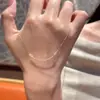 Corrente Popular de Ouro Rosa Geométrica com Diamantes Inteiros Exquisite para Clavícula Feminina, Colar de Luxo Leve de Alta Qualidade, Colar Elegante, Delicado e Simples