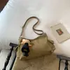 Moda Retro Transfronteiriça Nova Bolsa Feminina Versão Coreana Bolsa de Nicho de Alto Padrão Bolsa de Ombro Transversal Fosca
