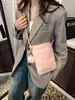 Bolso Acolchado para Mujer Otoño e Invierno Nuevo Bolso Cruzado Peludo Mini Bolso Pequeño de Hombro Vertical para Teléfono Móvil Bolso Cruzado de un Solo Hombro