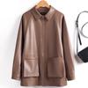 Jaqueta de Couro Feminina Transfronteiriça Outono 2026 Estilo Coreano Solta Oversized Comprimento Médio Gabardine Emagrecedor Plus-Size Casaco de Lapela Roupa Exterior