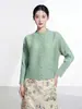 Jaqueta de Estilo Nacional Novo Estilo Chinês para Mulheres, Temporada de Primavera, Sensação de Alto Padrão, Gola Alta, Abotoada, Caimento Solto, Emagrecedora, Manga Longa, Roupa de Exterior Inspirada em Issey Miyake