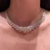 Colar de Diamante Brilhante Personalizado de Luxo Leve com Design Único e Temperamento Elegante, Perfeito para Combinar com Vestidos de Noite Exquisitos e Versáteis
