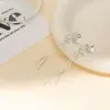 Aretes Geométricos Minimalistas para Mujer, Moda de Lujo Ligero, Versátiles, Galvanizado Ecológico, Venta al por Mayor de Accesorios Yiwu, Aretes con un Toque de Alta Gama