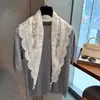 Bufanda Triángulo de Color Sólido con Ribete de Encaje para Mujer, Adecuada para Primavera, Otoño e Invierno, Bufanda Pequeña Versátil, Bufanda para la Muñeca, Bufanda Triángulo