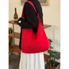 Bolsa Tote de Nylon Bordada com Letras Coreanas para Mulheres, Nova Bolsa de Ombro de Grande Capacidade de Nicho, Bolsa Transversal Versátil para o Dia a Dia