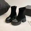 Novas Botas Curtas Estilo Europeu e Americano Moda Aumento de Altura Botas Femininas Estilo Martin Solado Grosso Estilo de Rua Emagrecimento Outono e Inverno Botas Leves para Motociclistas Não
