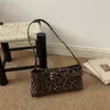 Diseño de nicho de moda casual, nuevo modelo de otoño 2026, bolso de hombro/axila simple de gran capacidad personalizado y elegante para el día a día