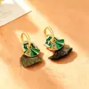 Pendientes Irregulares de Esmalte Estilo Retro Nuevo Chino para Mujer Lujo Ligero Gama Alta Moda Multiusos Pendientes de Botón Pintados de Colores Venta al por Mayor