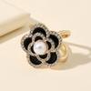 Nueva bufanda multifuncional con hebilla fija de seda de camelia de diamante alto con perla retro francesa