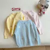 Lindo suéter bordado para bebés niñas, perfecto como prenda exterior para bebés y niños pequeños en primavera y otoño, nuevo estilo 2026 cárdigan de punto