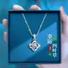Collar de Trébol de Cuatro Hojas para Mujer 2025 Nuevo Estilo Lujo Accesible Nicho Fresco y Dulce Colgante de Trébol de Cuatro Hojas Regalo de Cumpleaños para Novia