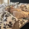 Juego de Cuatro Piezas de Leche Polar Tallada Antiestático Clase A Sábana Bajera Gruesa de Polar Coral Funda Nórdica Ropa de Cama Cálida de Invierno