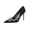 9888H-137 ano do cobra preto sexy salto fino boca baixa bico fino corrente de metal sapatos femininos