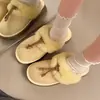 Chinelos Baotou Outono e Inverno Sapatos Peludos Novos Femininos Chinelos de Algodão Plus Veludo Externos Quentes Slip-on Antiderrapante Solado Grosso 2026