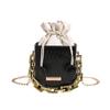 Bolso popular de este año para mujer 2023 nuevo bolso portátil de cadena para mujer diseño de nicho estilo extranjero bolso bandolera bolso de cubo