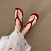 Sandalias de Playa Casuales Retro para Vacaciones Chanclas Simples y Elegantes para Uso al Aire Libre Pantuflas Planas Versión Coreana Verano 2025