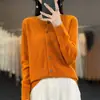 Cardigã de lã feminino de alta qualidade com estampa floral, gola redonda, corte solto, abotoado, tricô casual, peça externa branca