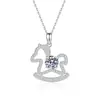 Collar de caballo pequeño de plata de ley s925 con moissanita, colgante "Hazte Rico Pronto" Año del Caballo, joyería transfronteriza para transmisiones en vivo de mujeres, envío directo de una pieza